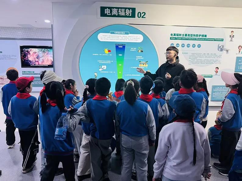 缅怀革命先烈　探索核科强国——澛港小学学生走进安徽省核科技馆开展春季研学活动